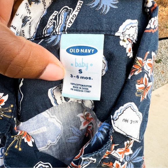 Old Navy Baby Boy Hawaiian Top 3-6 Months - Picture 3 of 3